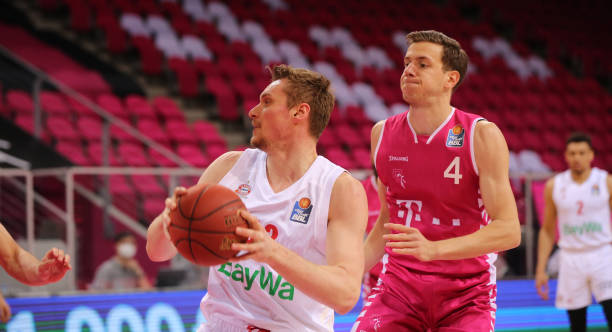 她独特的挥 她独特的挥