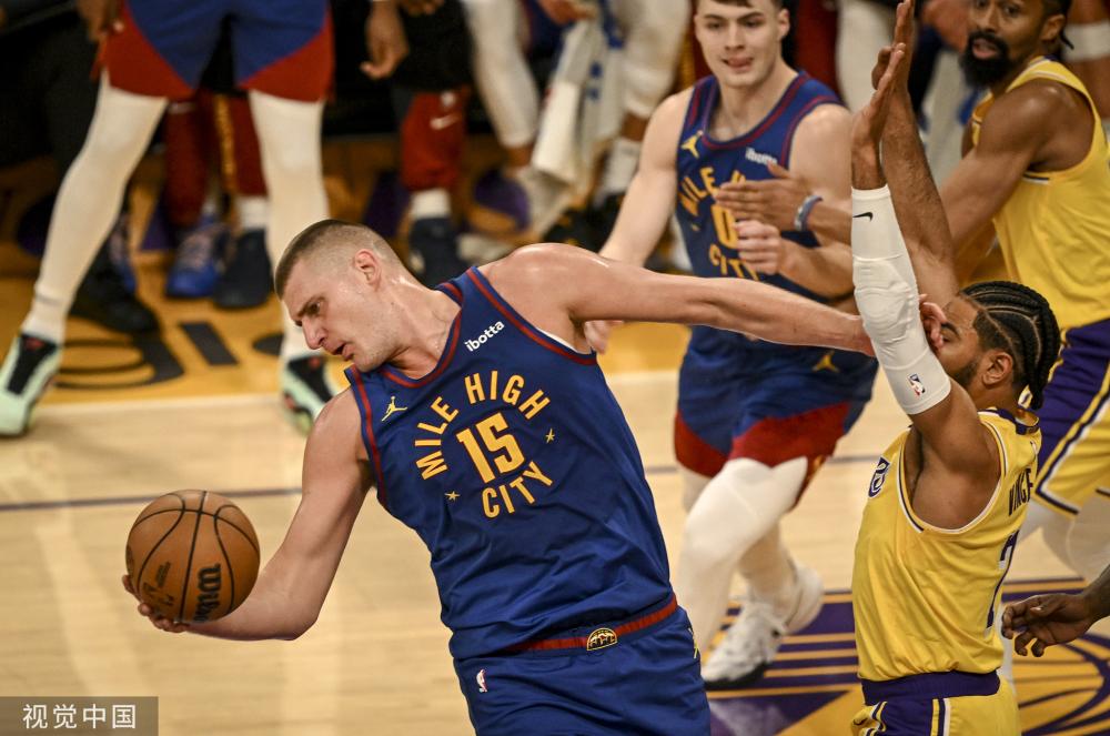 赛场上的硬 赛场上的硬