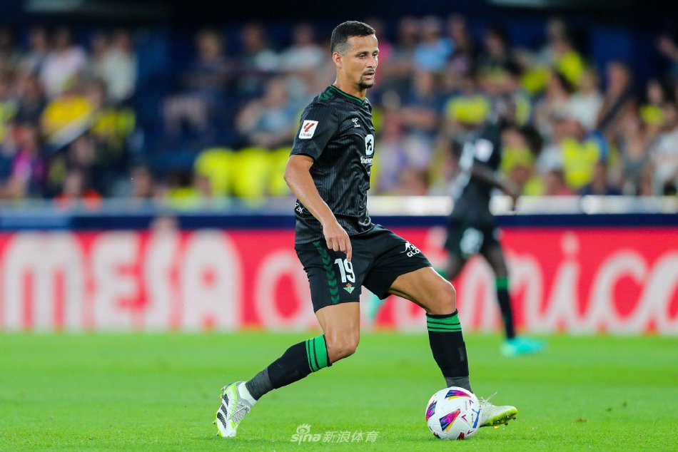 在竞争激烈 在竞争激烈