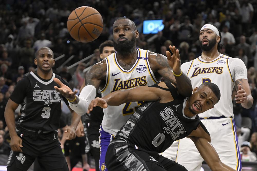 通过空间拉 通过空间拉